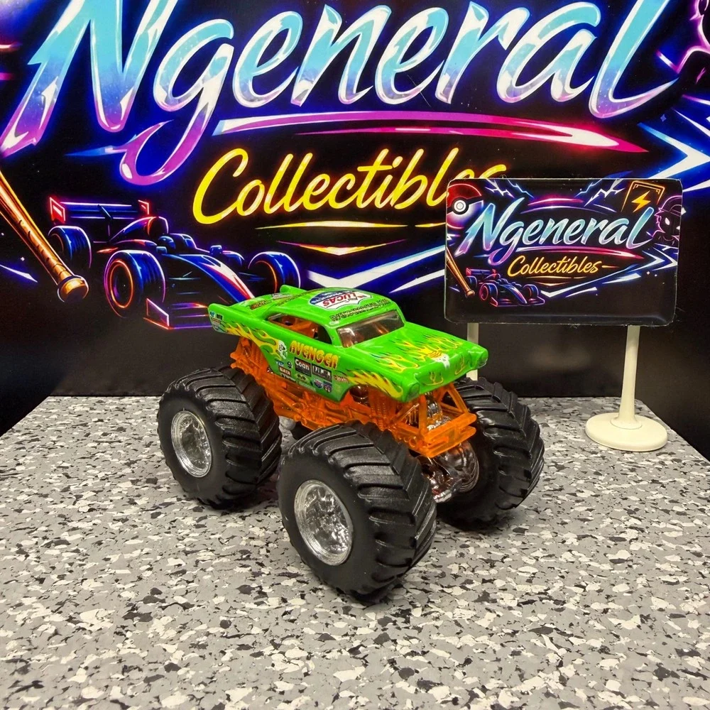 Hot Wheels Monster Jam Avenger Green Flame 1:64 Diecast Monster Truck Orange